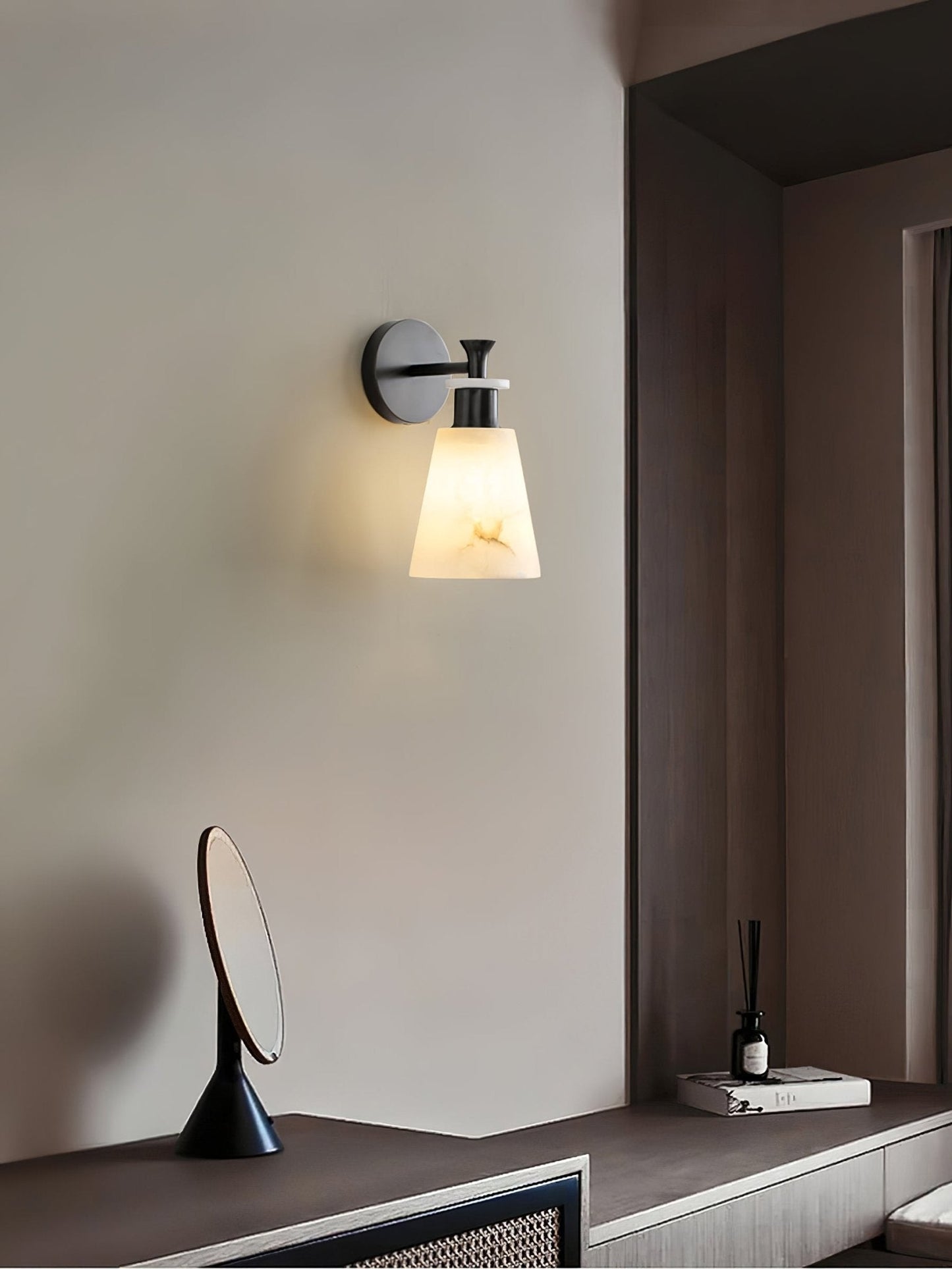 Tapered Alabaster Lamp bracket Wall Sconce