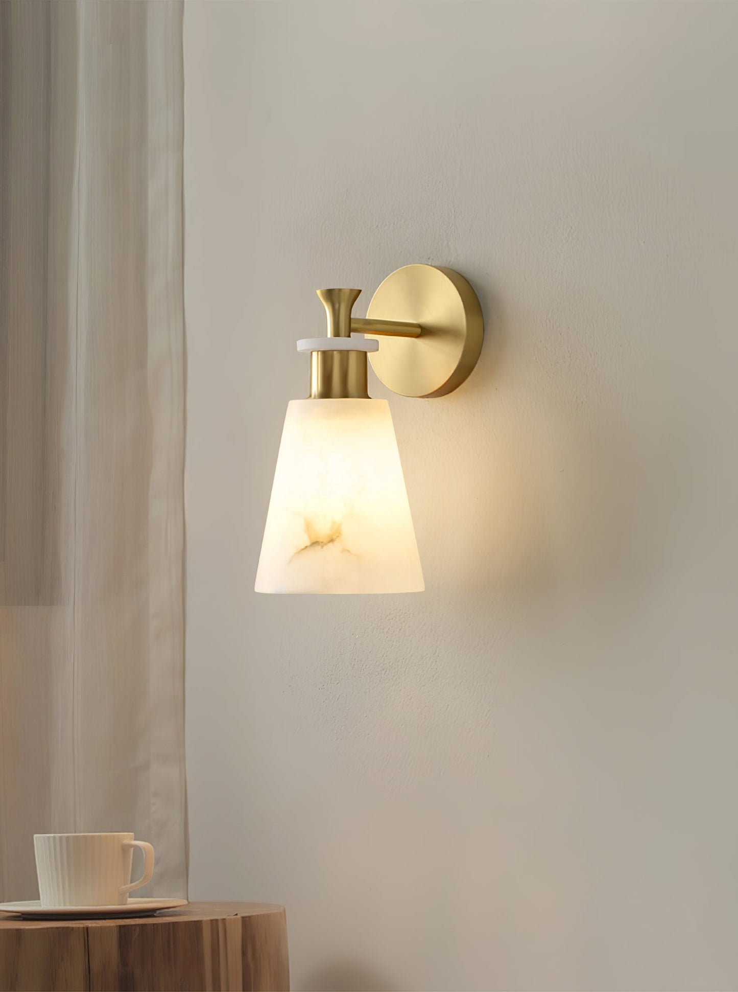 Tapered Alabaster Lamp bracket Wall Sconce