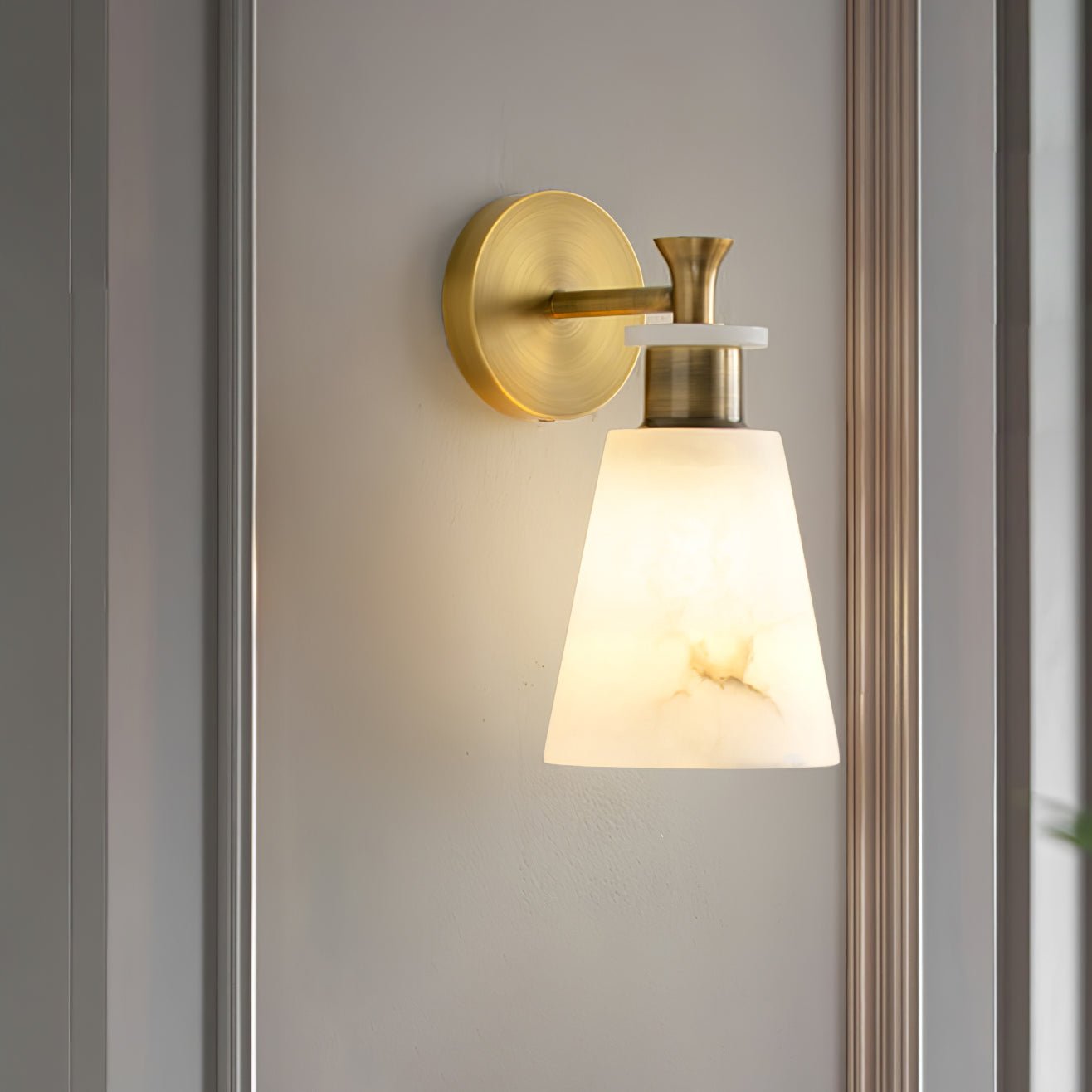 Tapered Alabaster Lamp bracket Wall Sconce