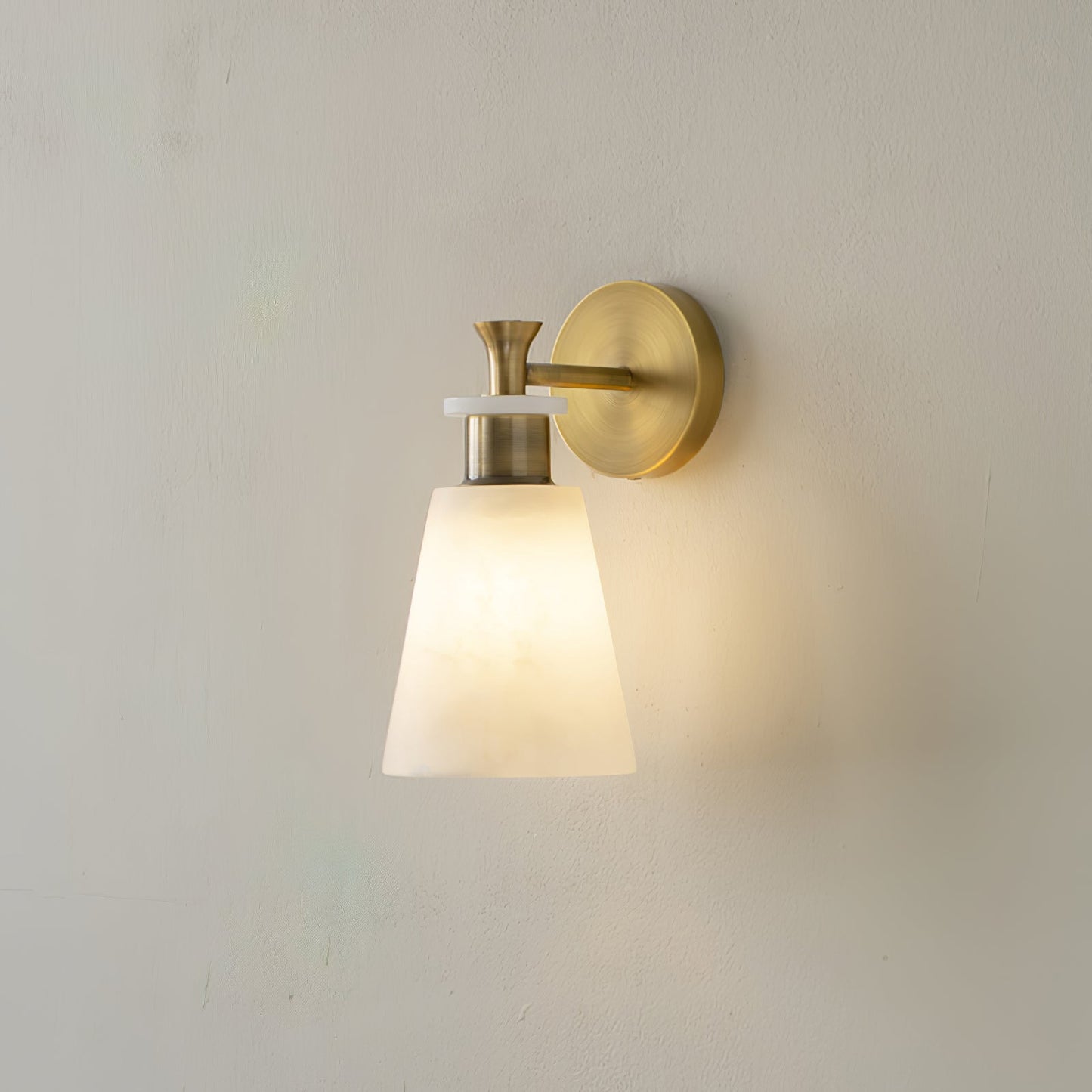 Tapered Alabaster Lamp bracket Wall Sconce