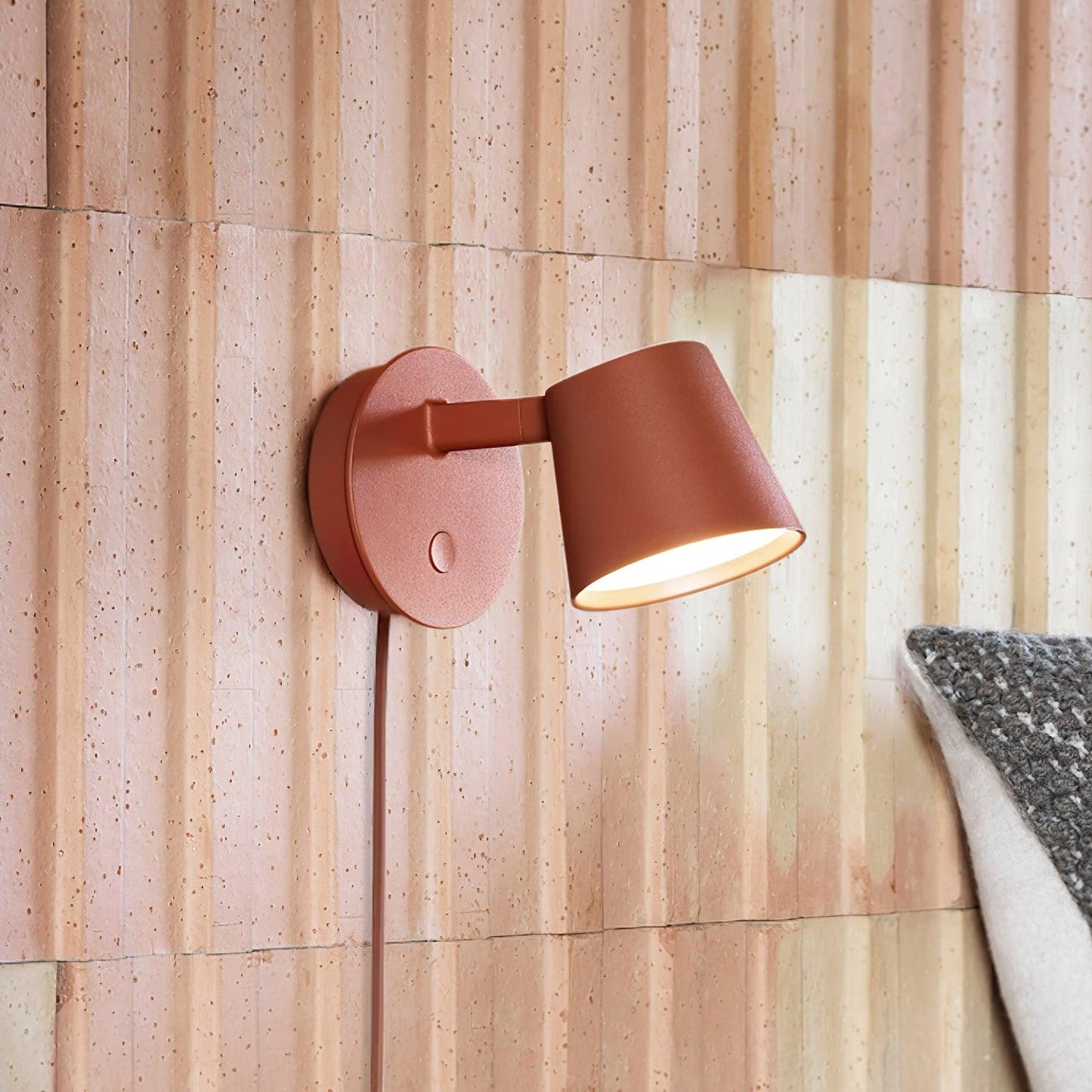 Tip Plug-In Wall light Wall Lamp