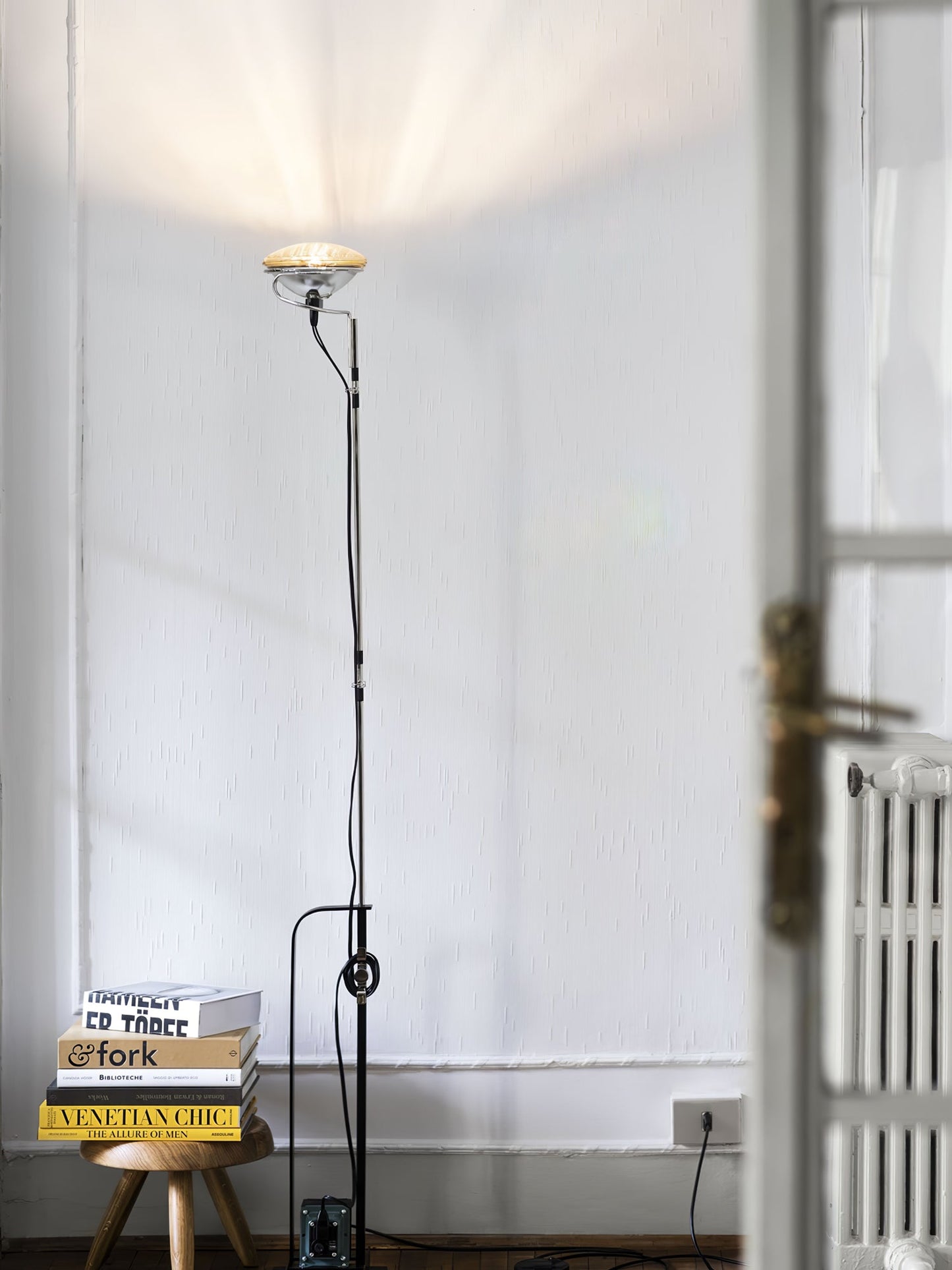 Toio Tall Lamp Floor Lamp