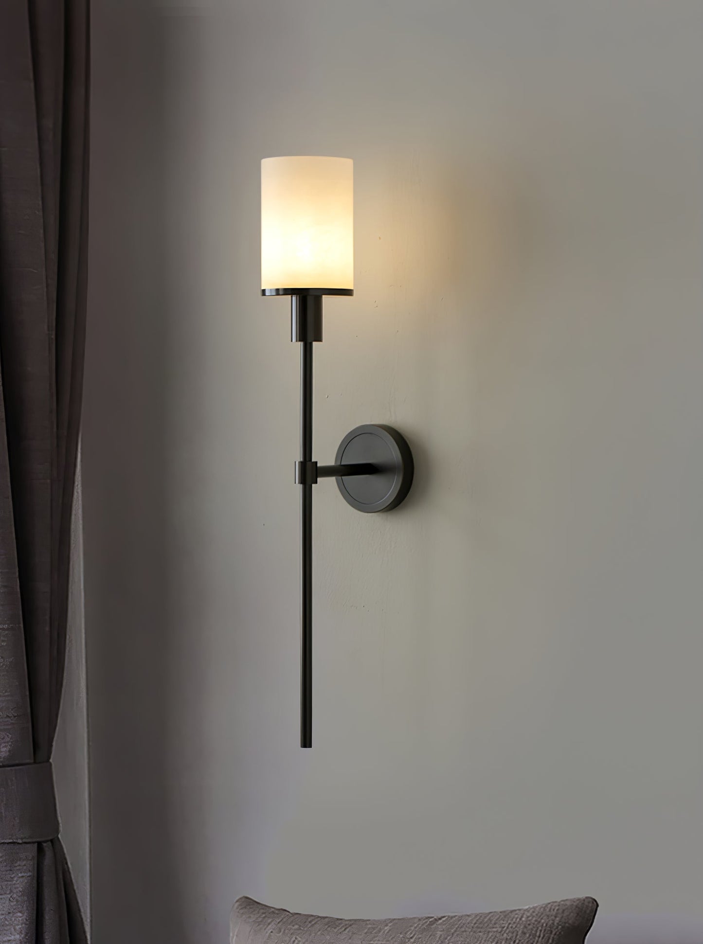 Tracie Classic Bracket light Sconce