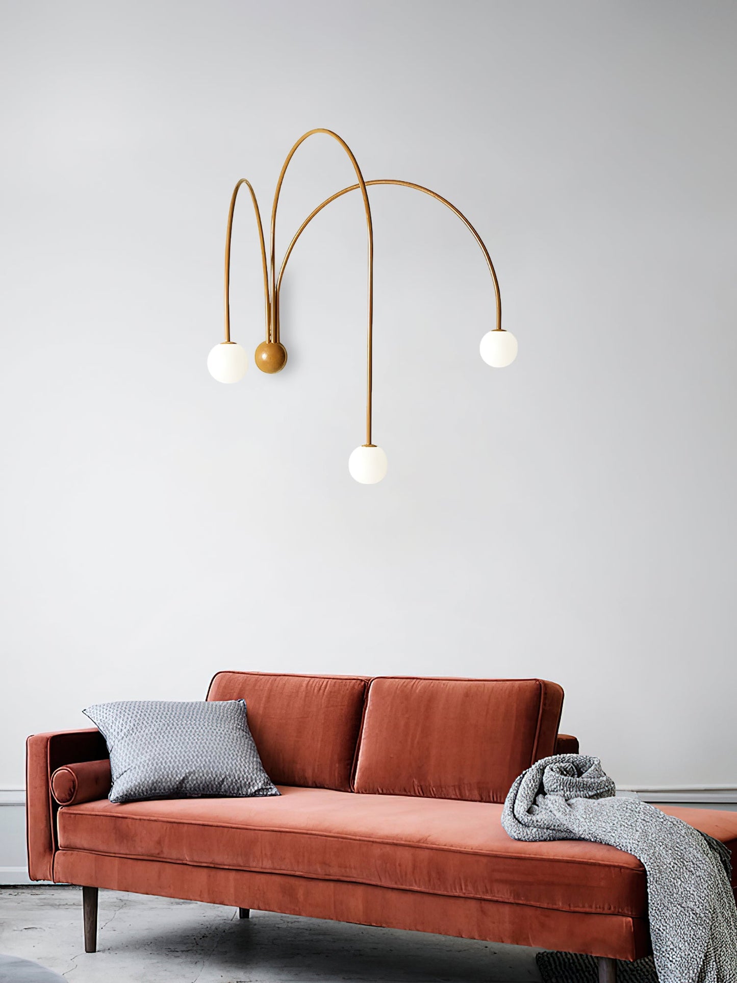 Gran Finale Wall Lamp