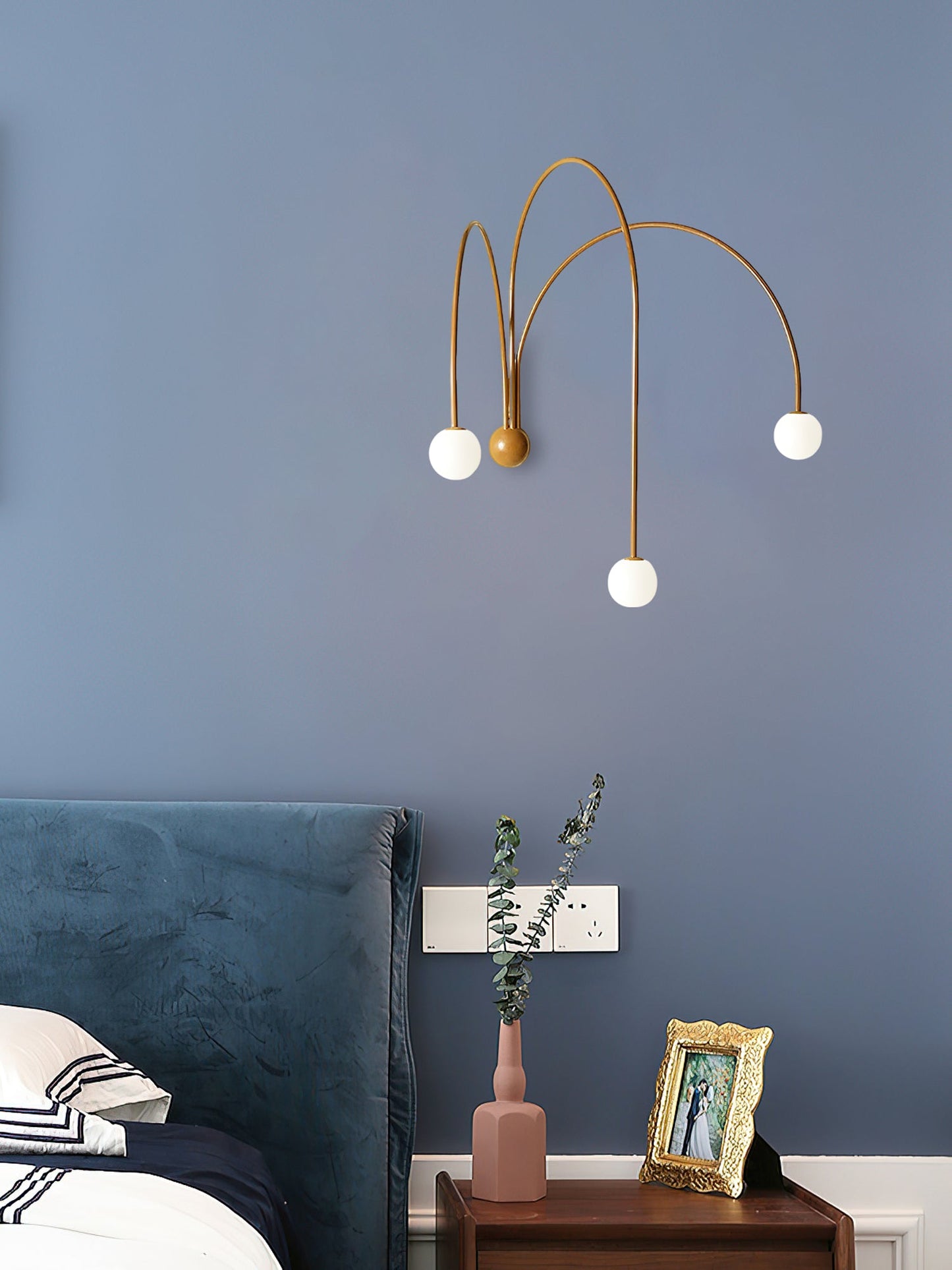Gran Finale Wall Lamp