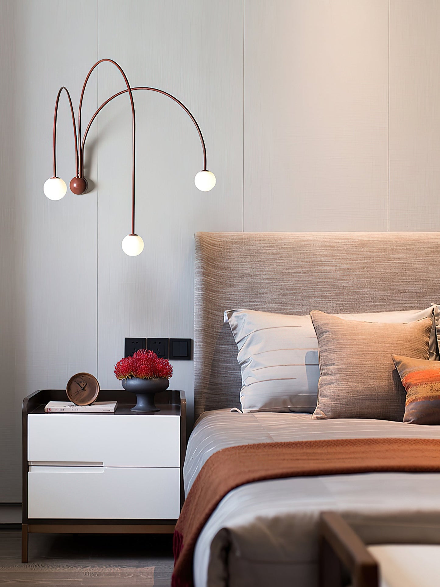 Gran Finale Wall Lamp