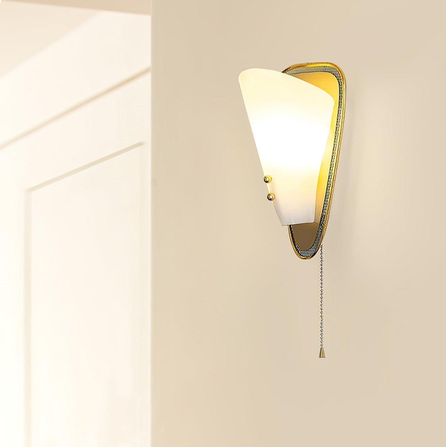 Triangular Wall Lamp