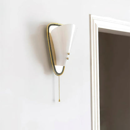 Triangular Wall Lamp