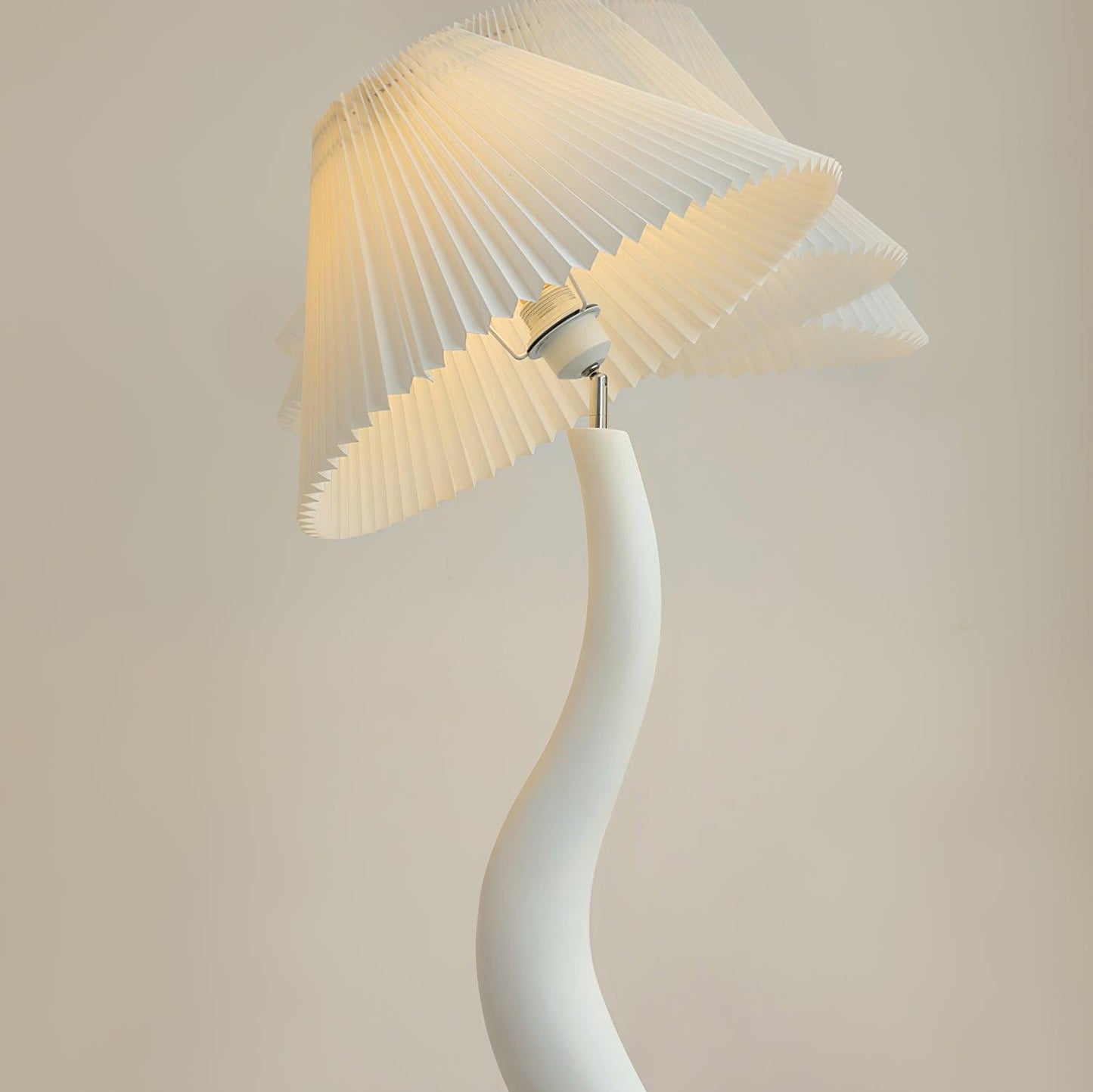 Twisted Pleated Floor-standing Lamp Floor Lamp