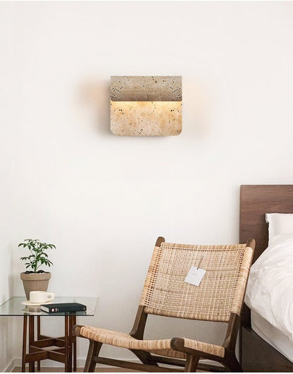 Vaelan Wall Lamp