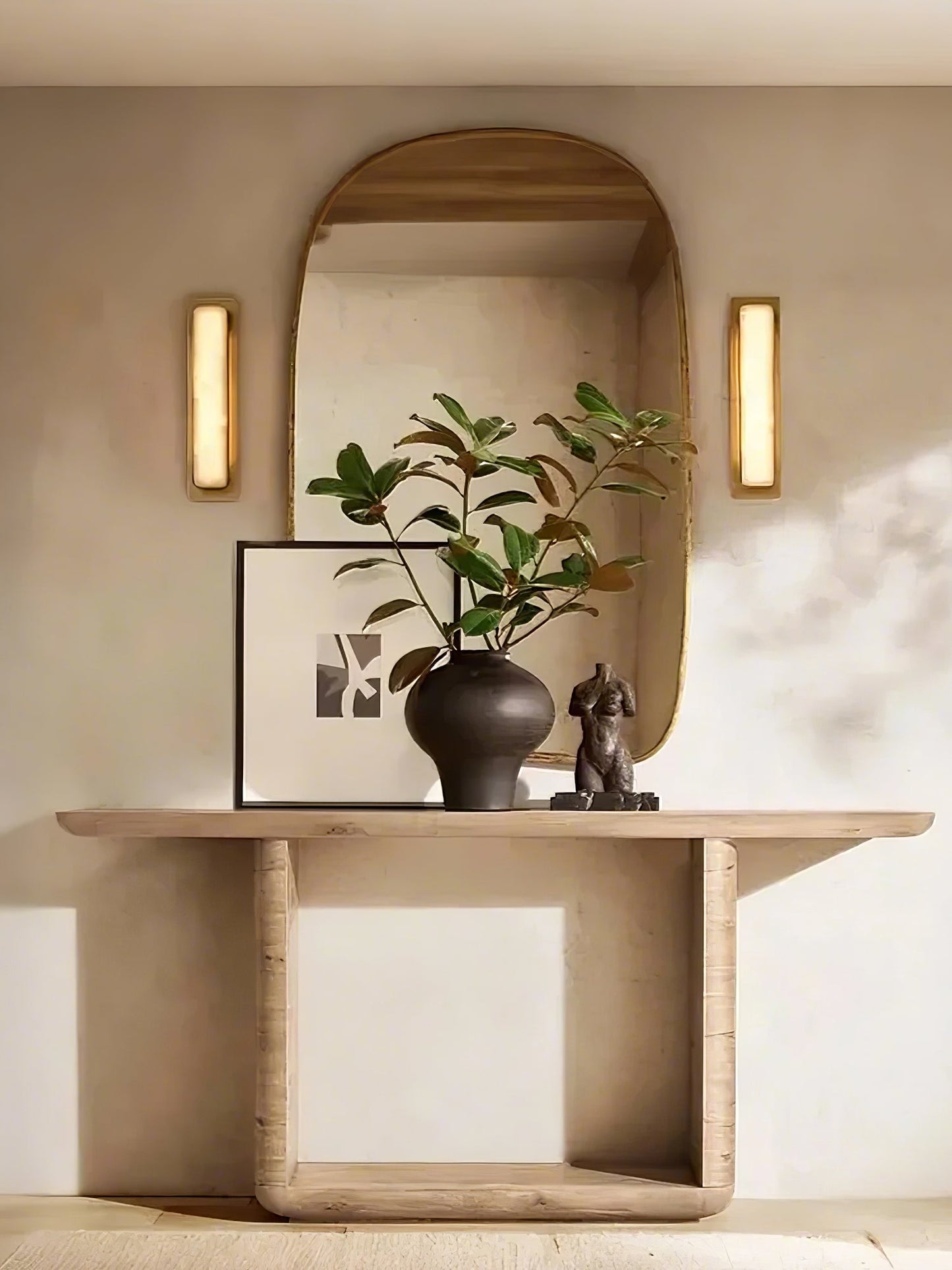 Velmora Alabaster Wall Light