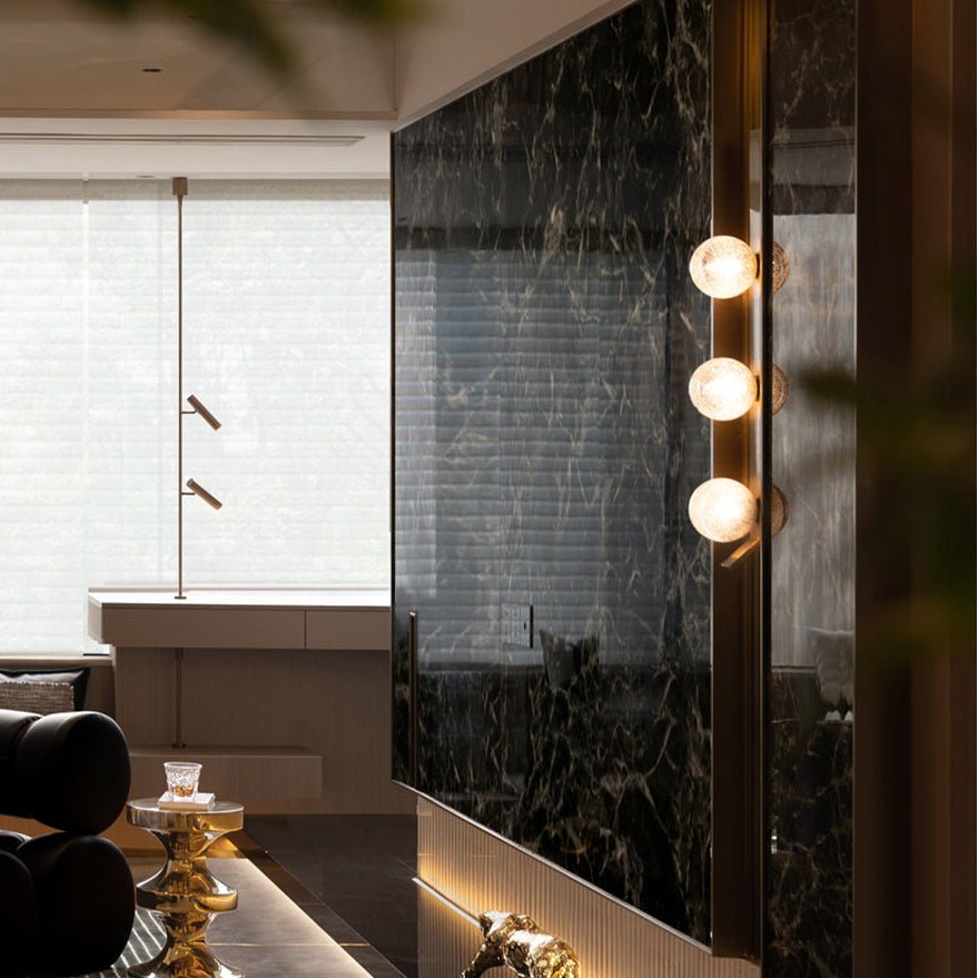 Vertical Balls Bar Sconce