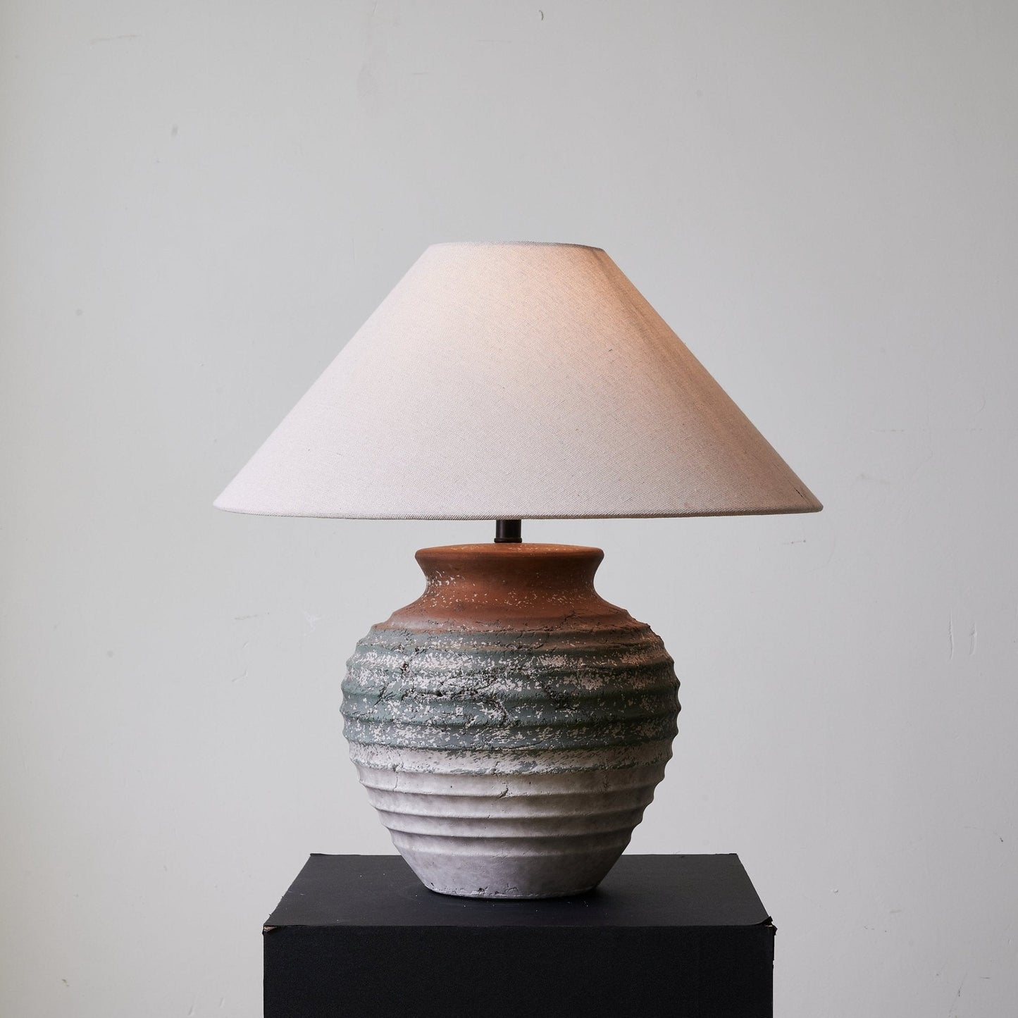 Volca Gradient Clay Table Lamp