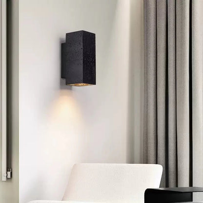 Volkris Wall Lamp