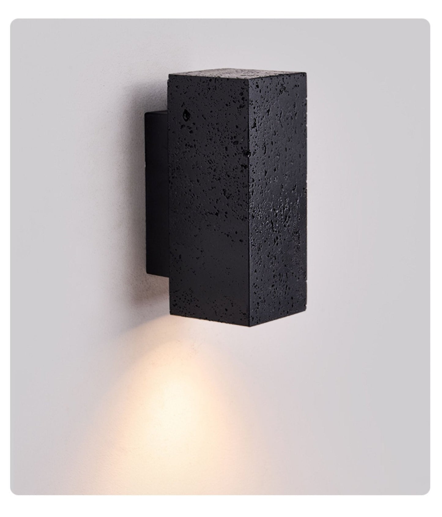 Volkris Wall Lamp
