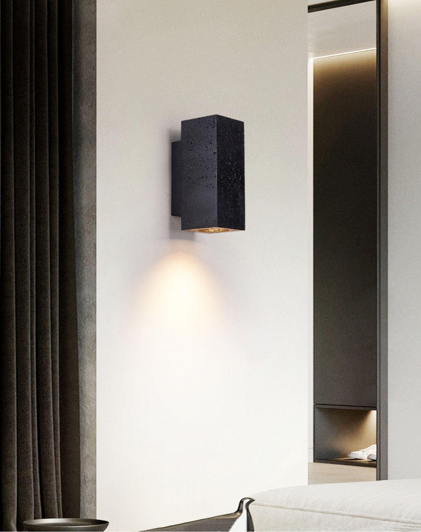 Volkris Wall Lamp