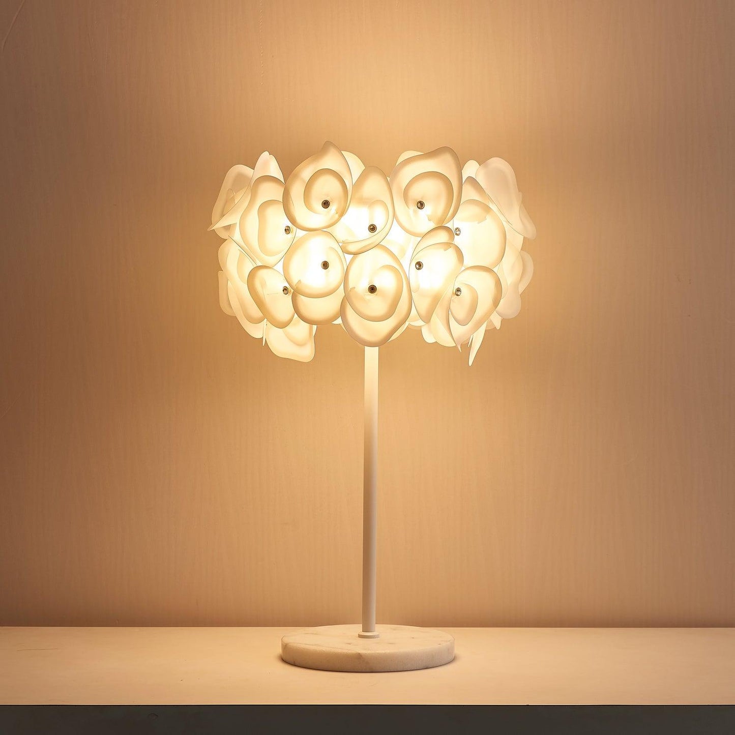 White Hydrangea Portable lamp Table Lamp