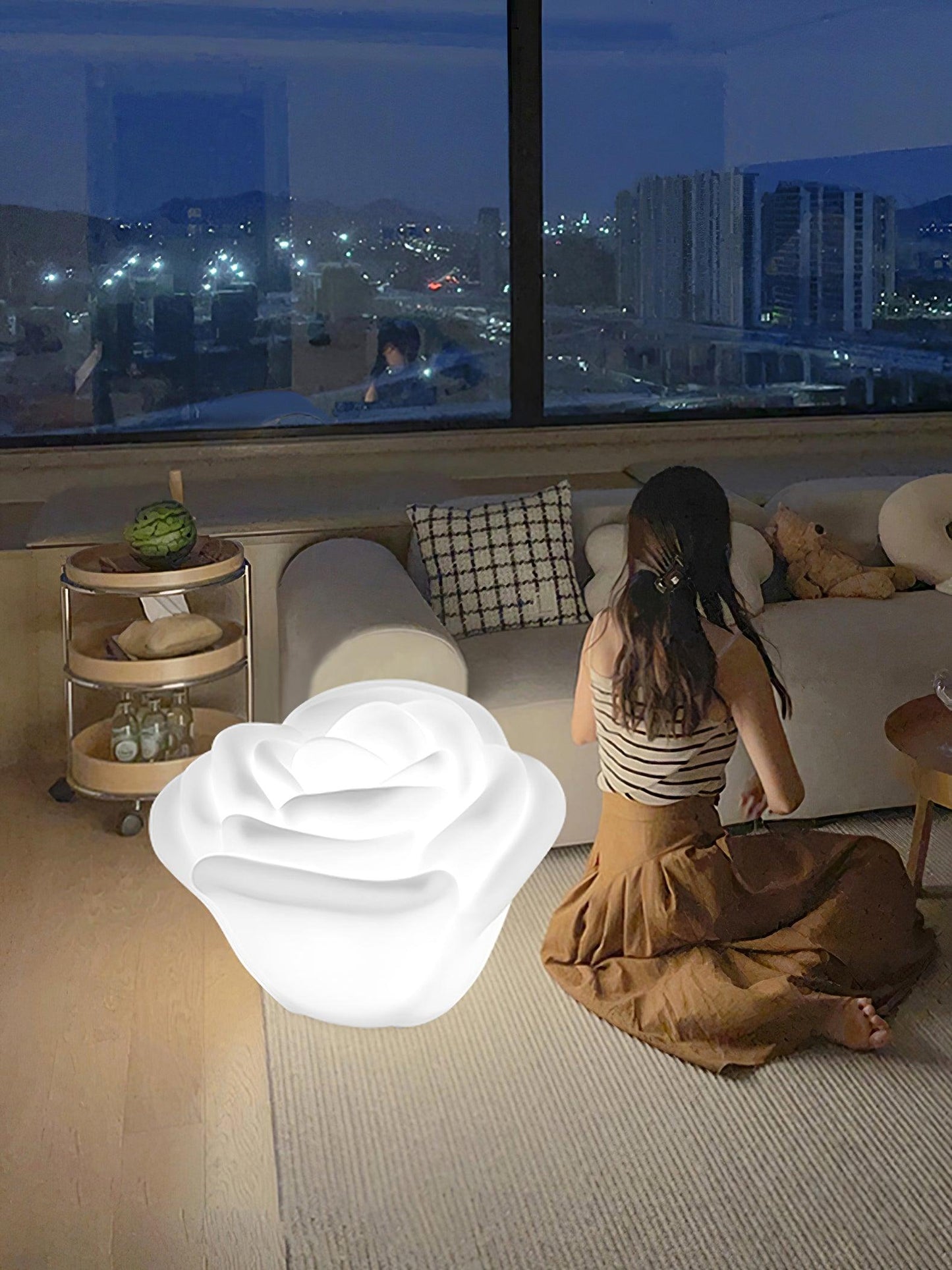 White Rose Shaped LED Desk lamp Table Lamp