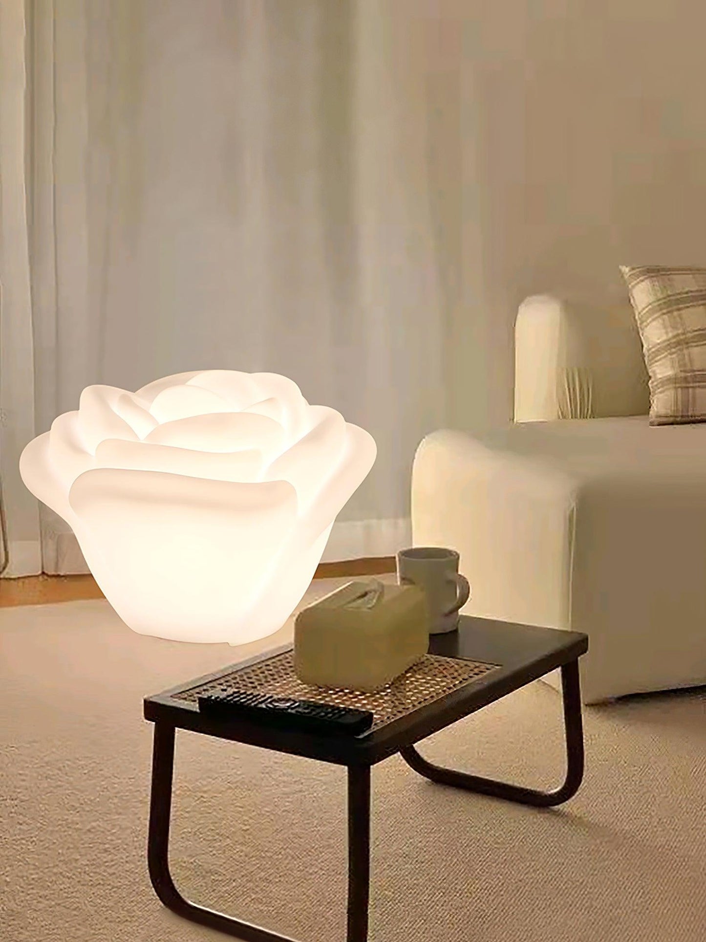 White Rose Shaped LED Desk lamp Table Lamp