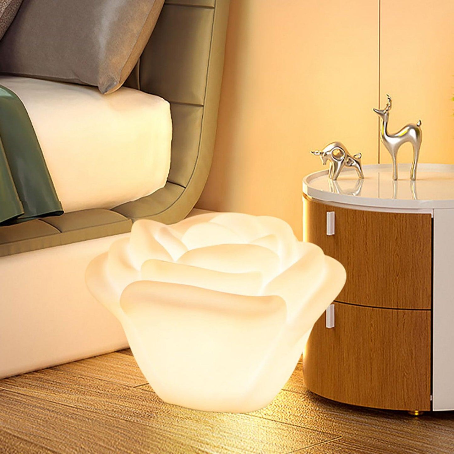 White Rose Shaped LED Desk lamp Table Lamp