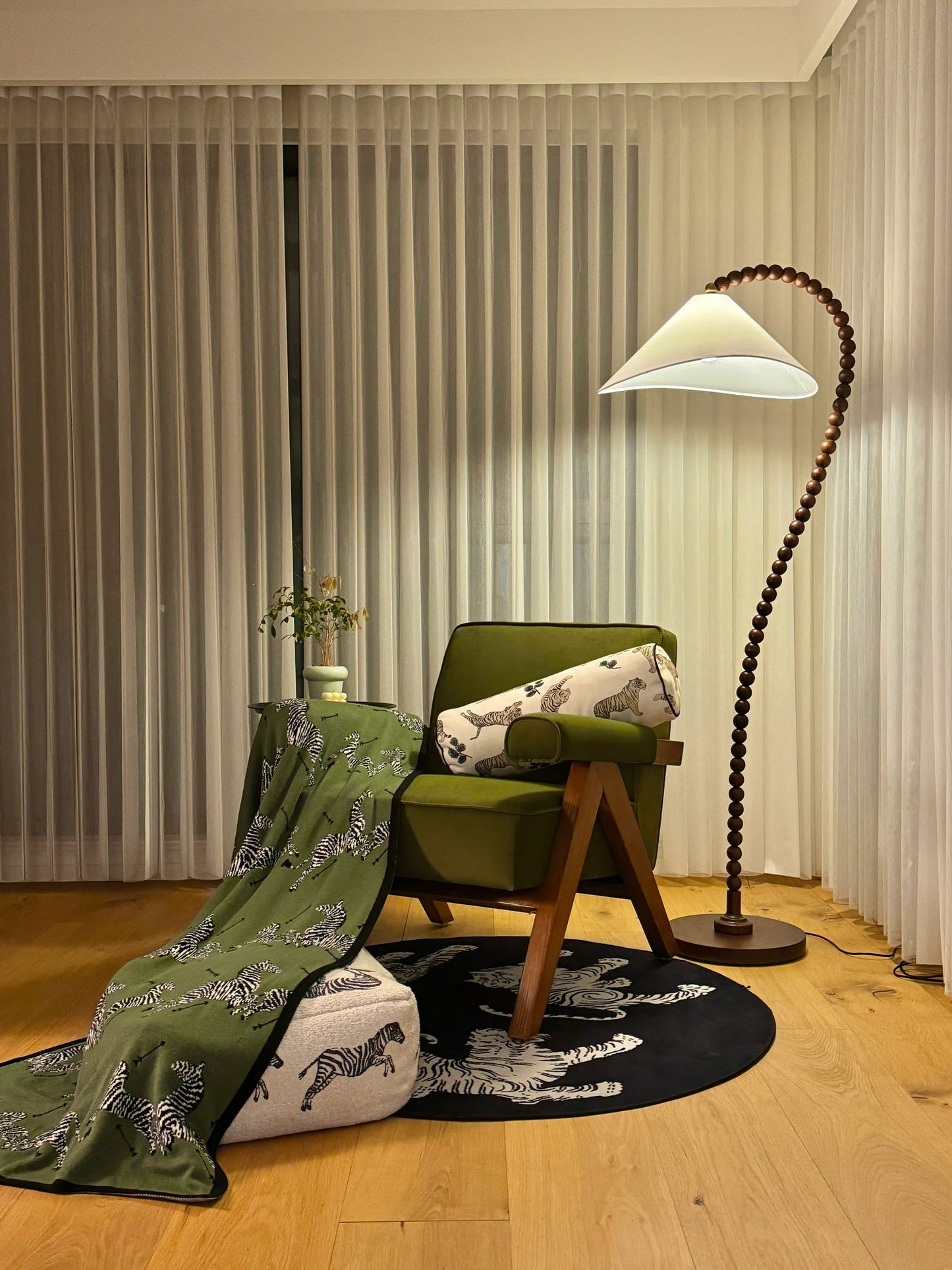 Wooden Bead Floor-mounted Lamp Floor Lamp