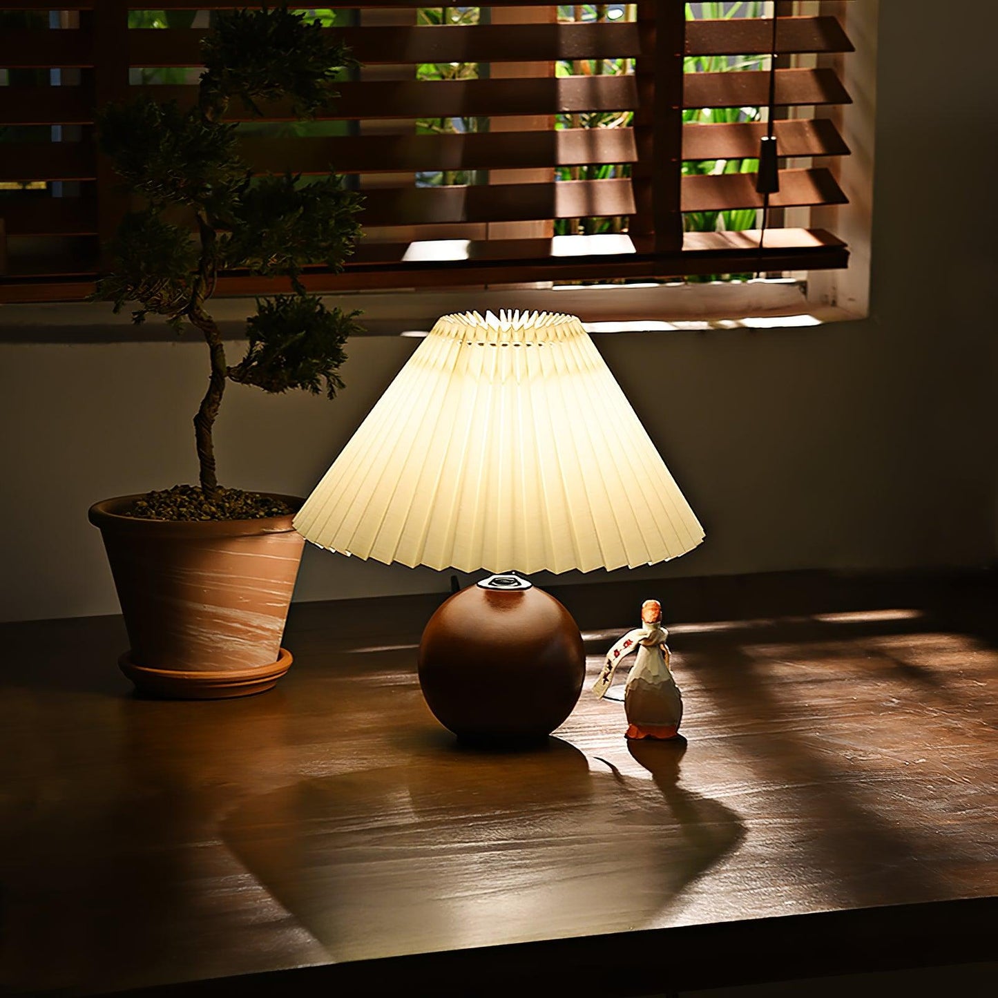 Wooden Pleated Desk lamp Table Lamp