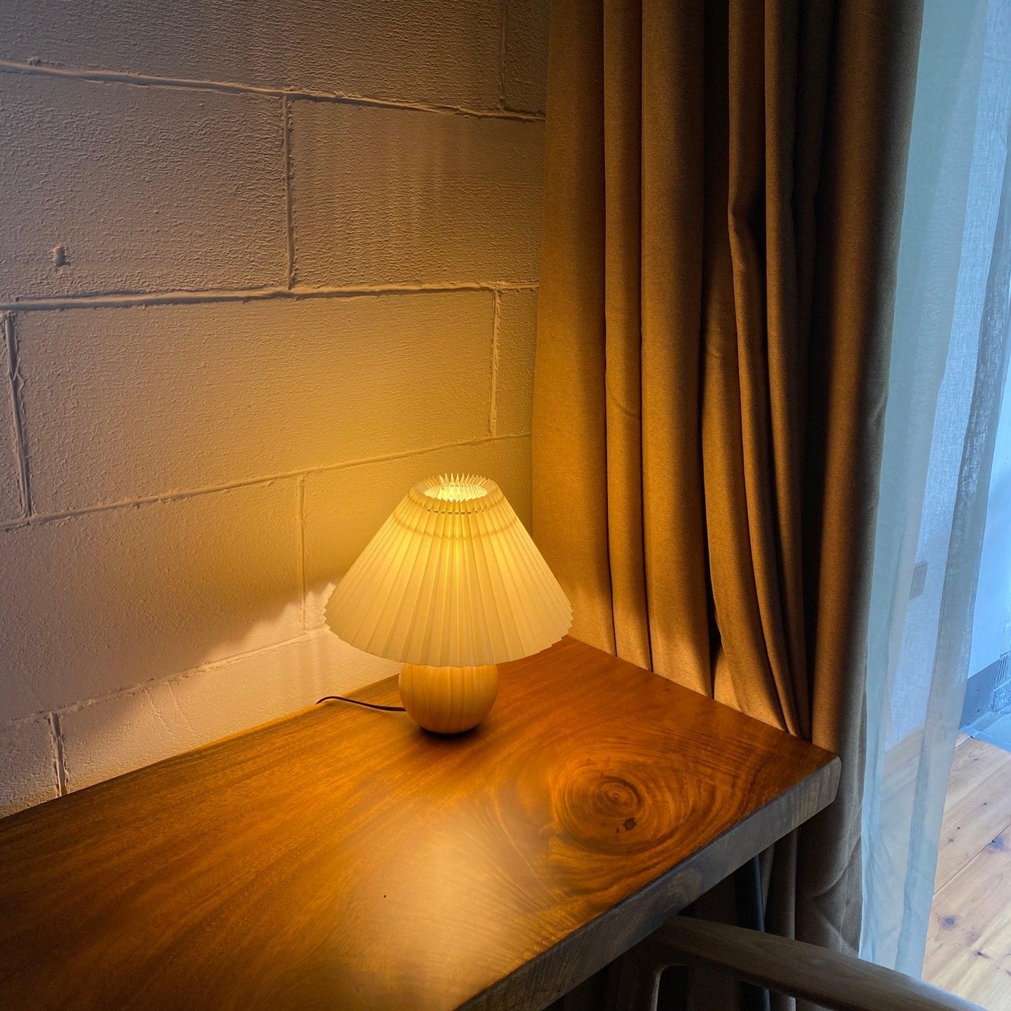 Wooden Pleated Desk lamp Table Lamp