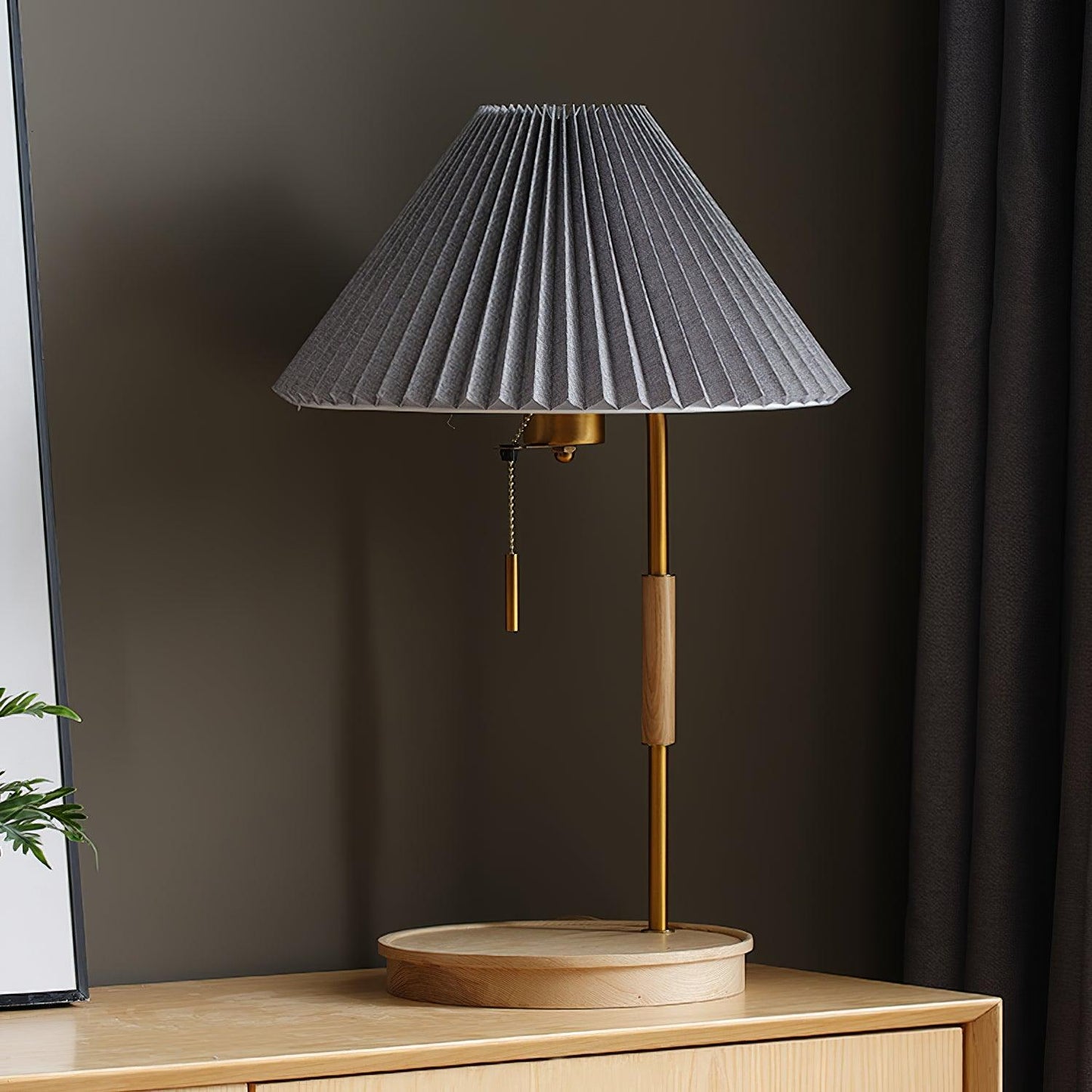Pleated Retro Wooden Table Lamp