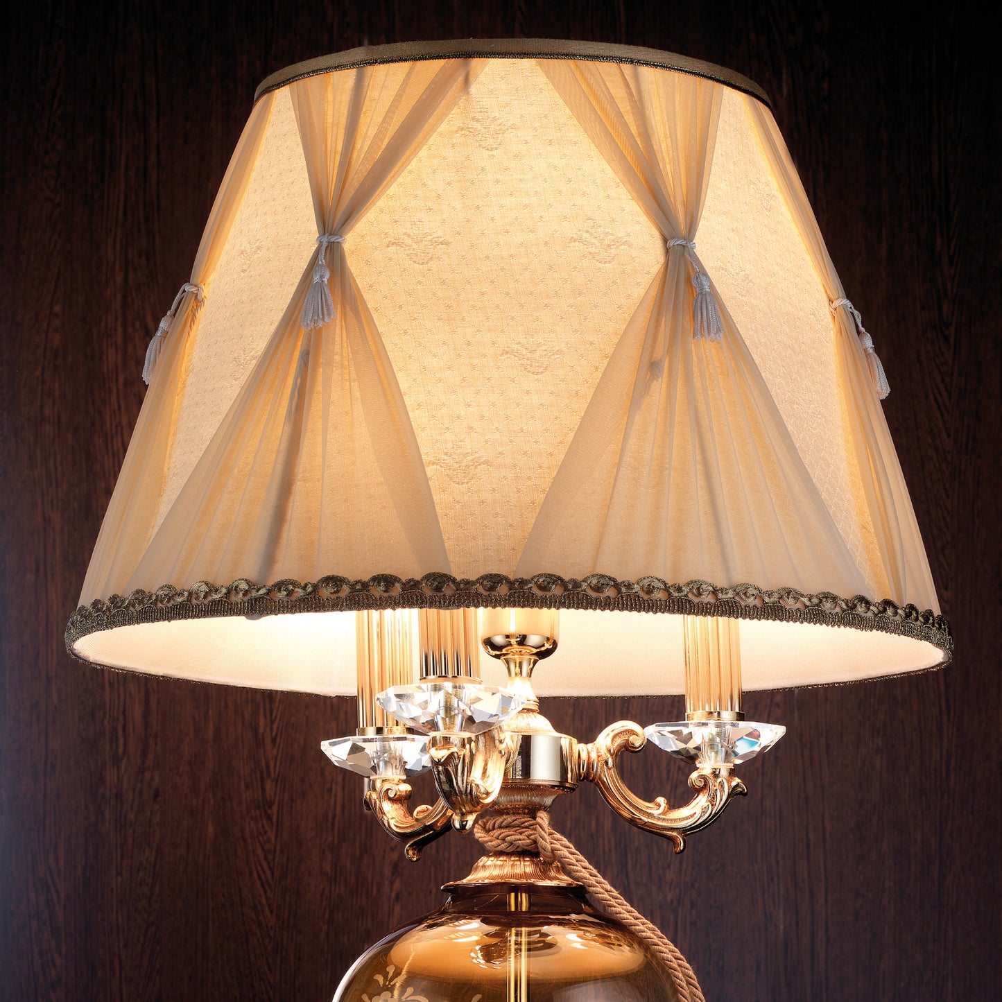 Classic Engraved Amber Glass Table Lamp