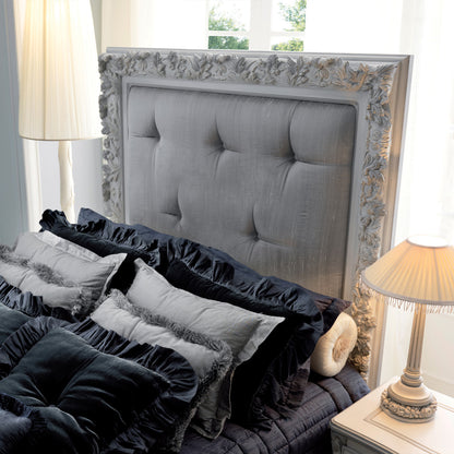 Classic Reproduction Button Upholstered Bed