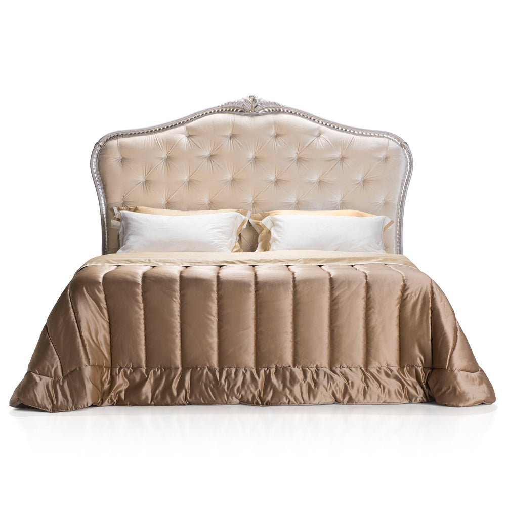 Elegant Classic Style Button Upholstered Bed