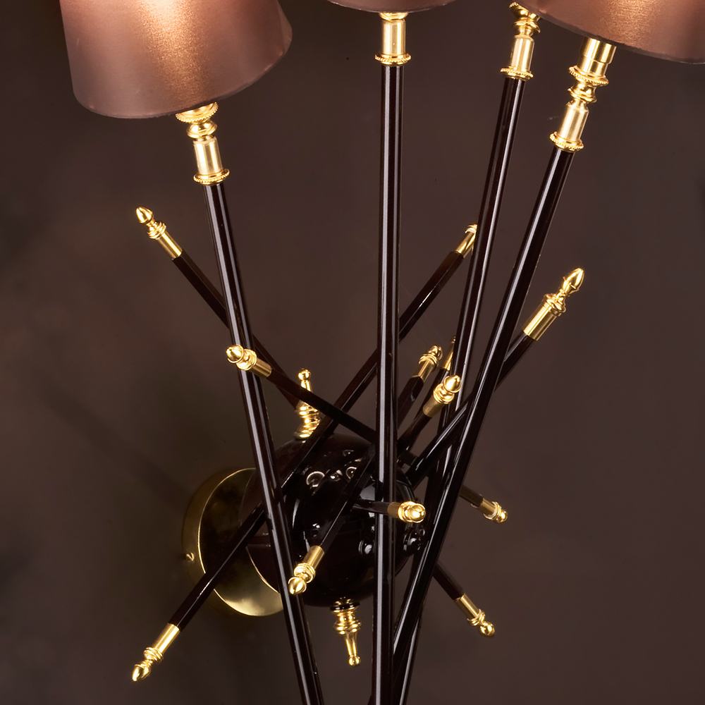 Exclusive Italian Bronze Lacquered Wall Lamp