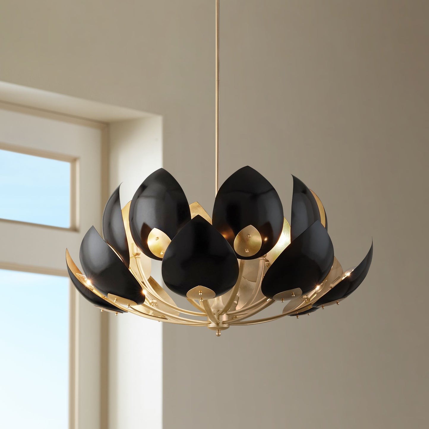 Lotus 16Lt Gold Leaf/Bk Shade Chandelier