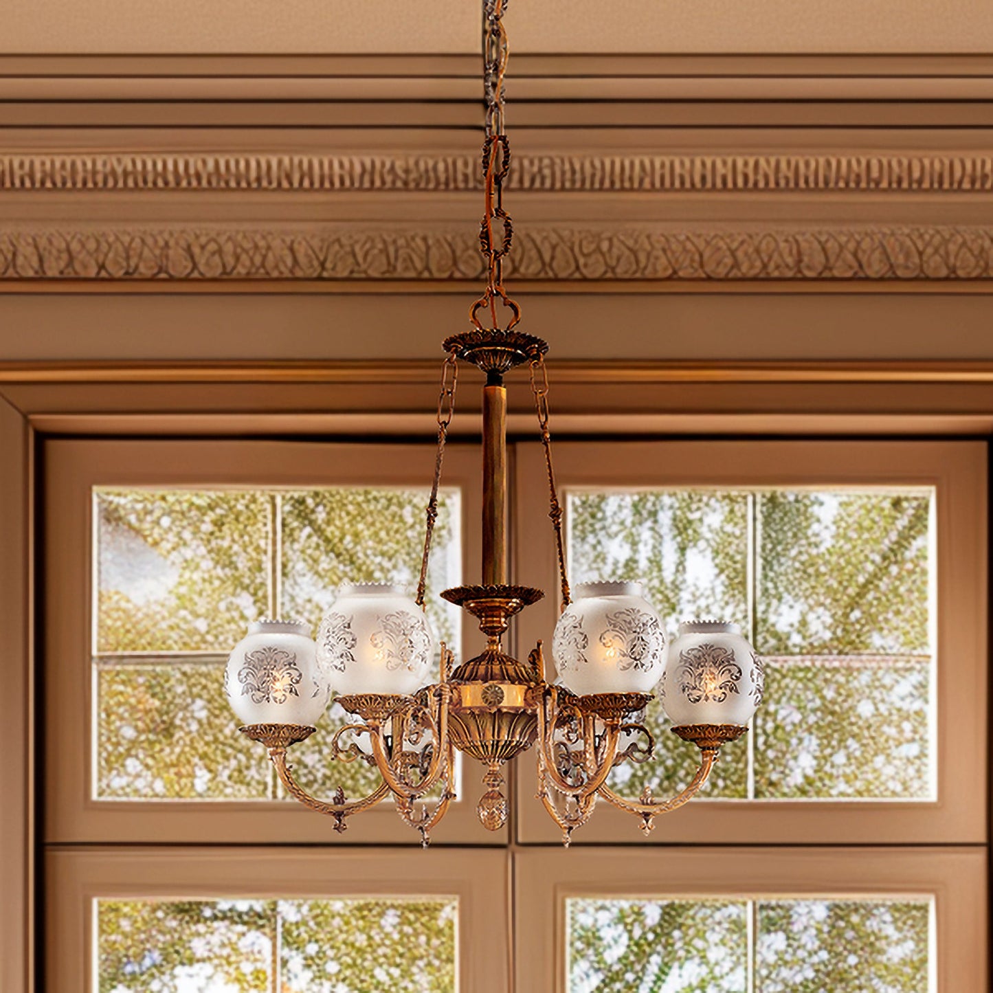 Metropolitan 6-Light 26-in Antique Classic Brass Indoor Chandelier