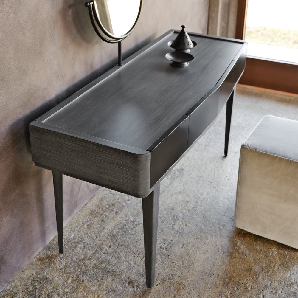 Modern Dressing Table With Mirror