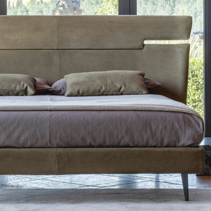 Modern Upholstered Velvet Bed