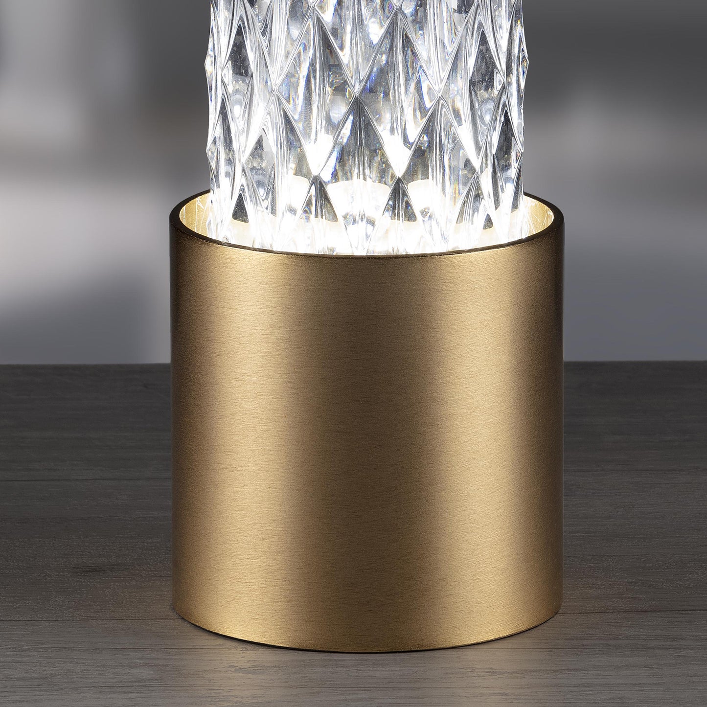 Modern Vertical Faceted Crystal Table Lamp