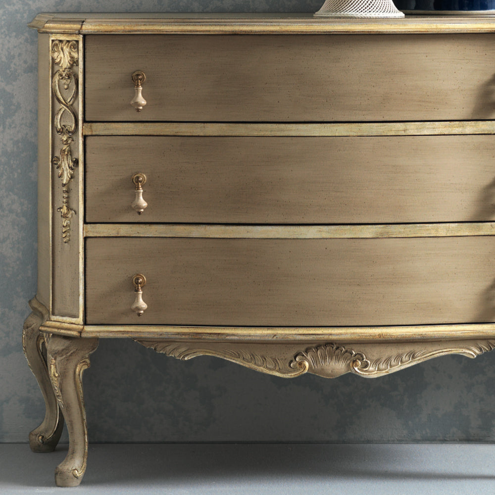 Ornate Classic Style Chest Of Drawers