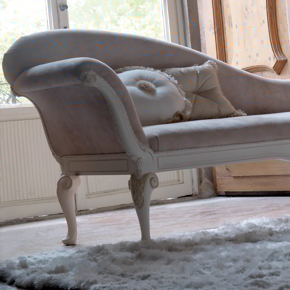 Reproduction Designer High Back Italian Chaise Longue